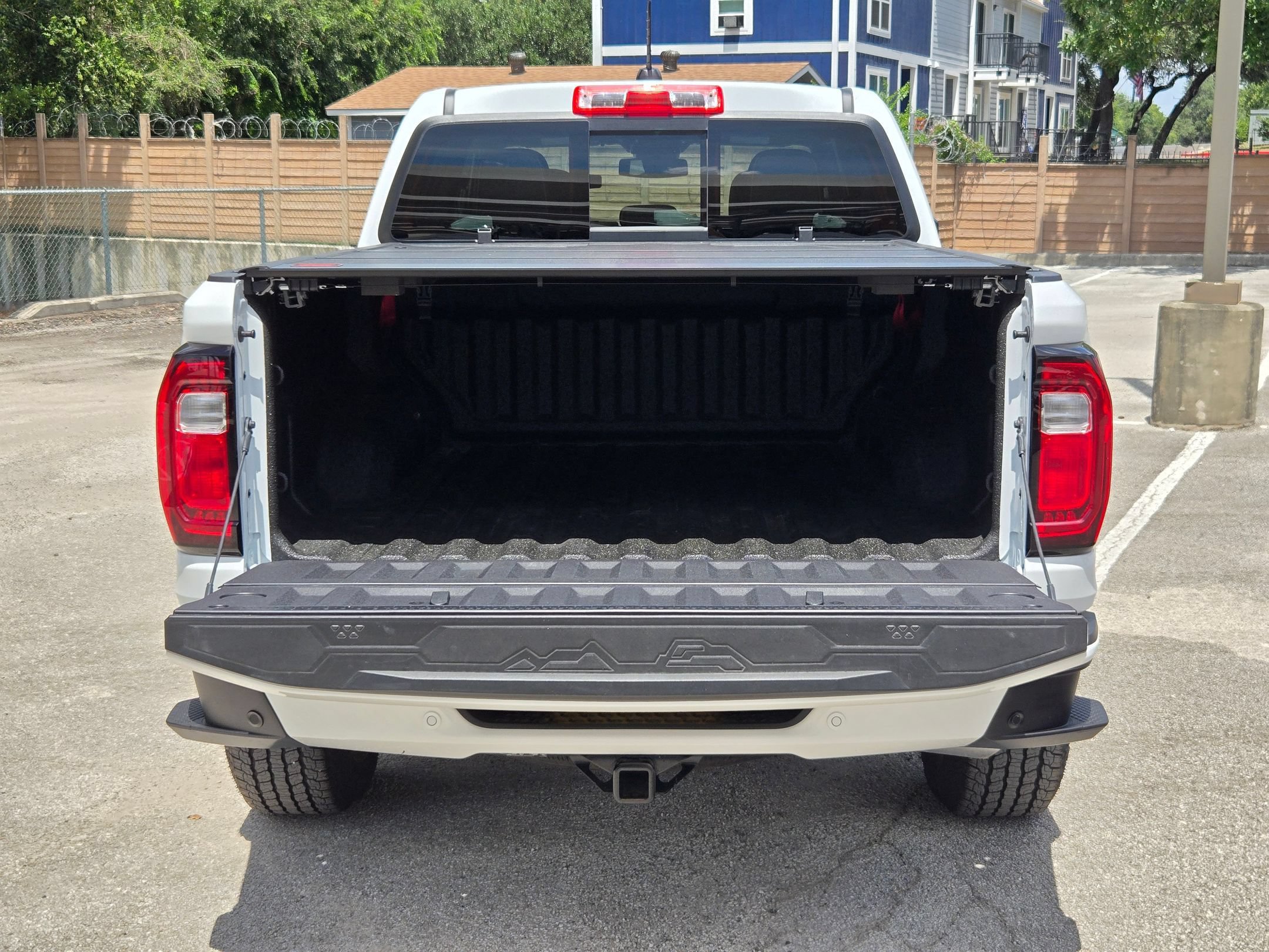 Used 2026 GMC Canyon AT4 w/ AT4 Premium Package AWD/4WD image 24