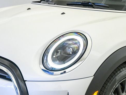 Certified 2024 MINI Cooper 2-Door Hardtop FWD image 9