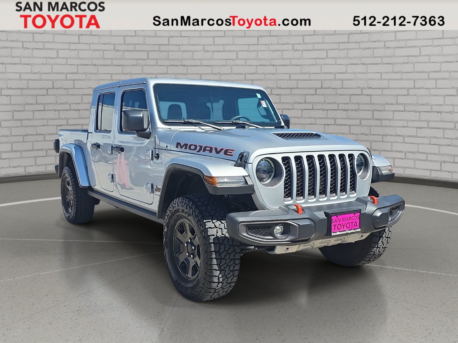 Used 2023 Jeep Gladiator Mojave w/ LED Lighting Group AWD/4WD image 3