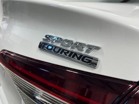 New 2026 Honda Civic FWD Hybrid Sedan image 10