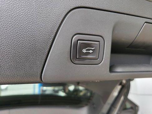 Used 2023 Buick Envision Essence image 14