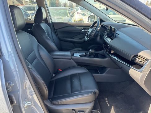 Certified 2023 Nissan Rogue SL w/ SL Premium Package image 8