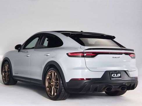 Used 2023 Porsche Cayenne Turbo GT image 11