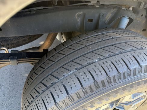 Used 2021 Toyota Tacoma TRD Off-Road image 12