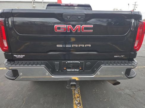 Used 2021 GMC Sierra 2500 SLT w/ SLT Premium Package image 21