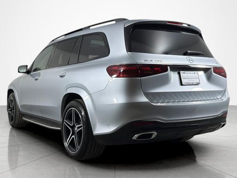 Used 2026 Mercedes-Benz GLS 450 4MATIC image 3