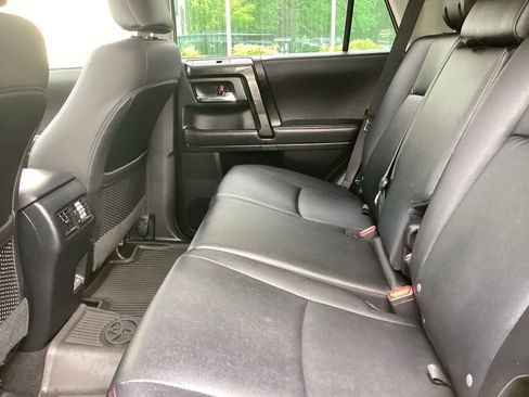 Used 2023 Toyota 4Runner TRD Off-Road Premium w/ Moonroof Package AWD/4WD image 6