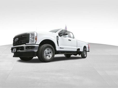 New 2026 Ford F350 XL w/ XL Chrome Package image 57