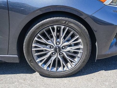 Certified 2023 Kia Forte GT-Line FWD image 11