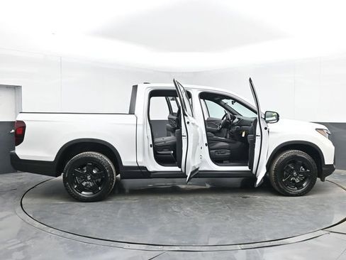 New 2026 Honda Ridgeline Black Edition image 52