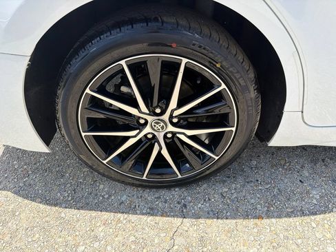 Used 2021 Toyota Camry SE FWD image 22