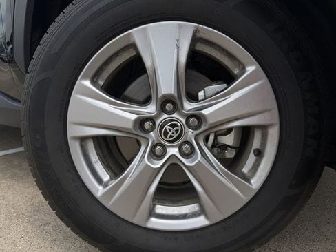 Certified 2025 Toyota RAV4 XLE AWD/4WD image 10