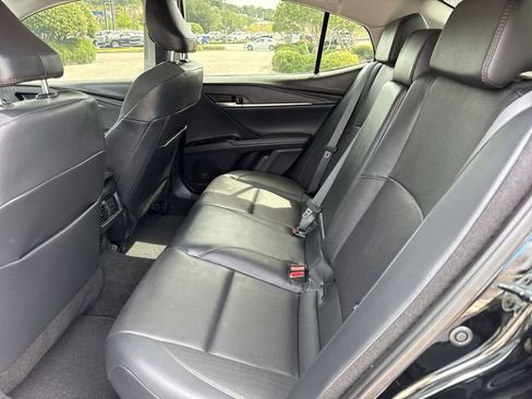 Used 2025 Toyota Camry XLE FWD image 10