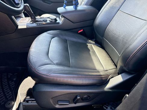 Used 2019 Ford Explorer Sport w/ Equipment Group 401A AWD/4WD image 11