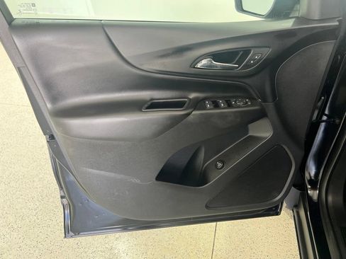 Used 2020 Chevrolet Equinox LT FWD image 19