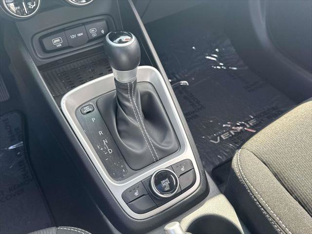Certified 2026 Hyundai Venue SEL FWD image 29