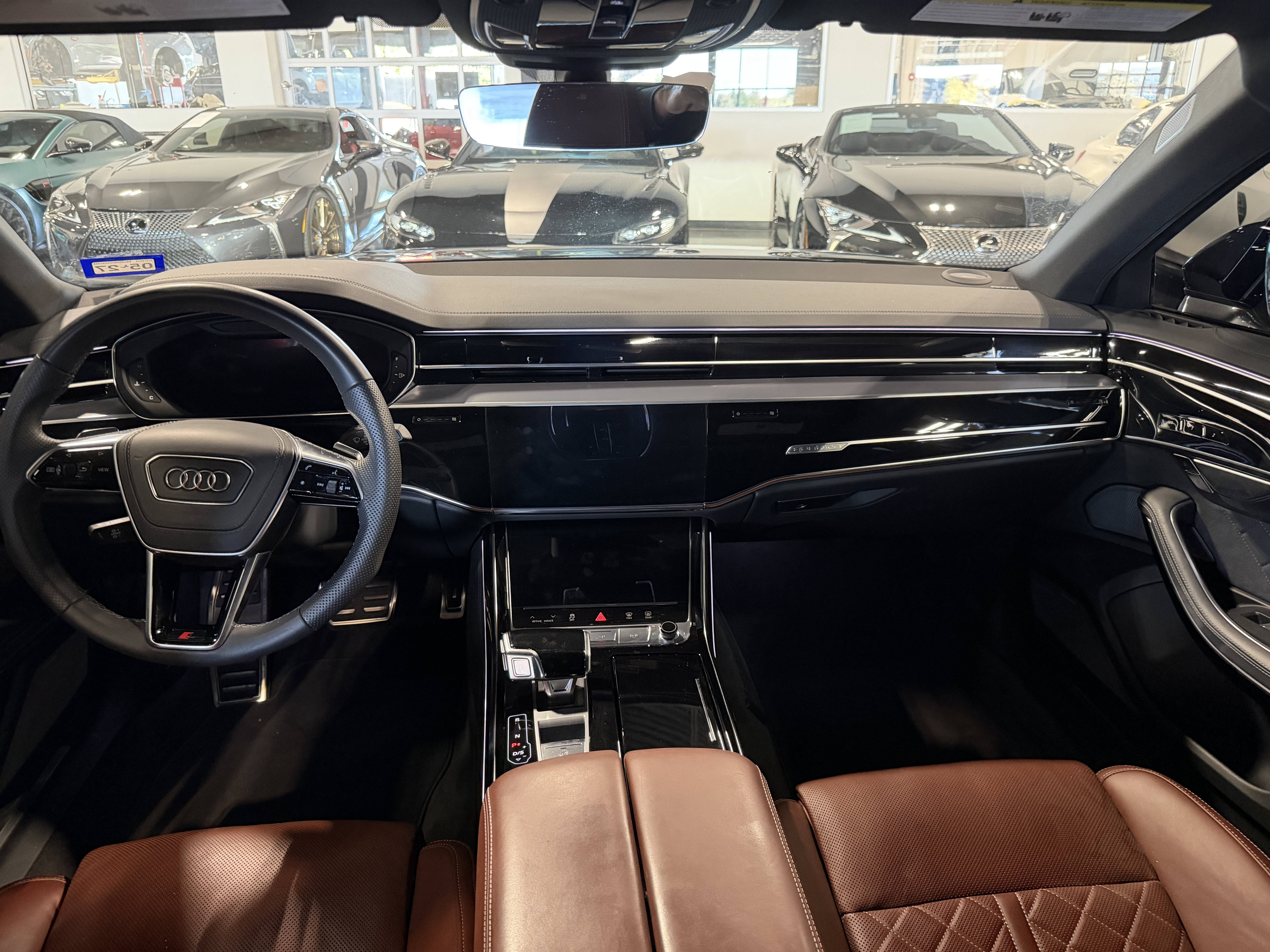 Used 2024 Audi S8 AWD/4WD image 13