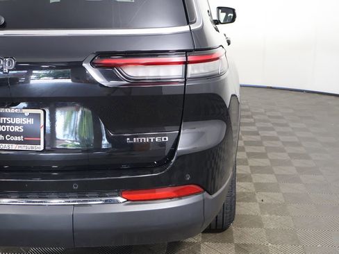Used 2022 Jeep Grand Cherokee L Limited AWD/4WD image 18
