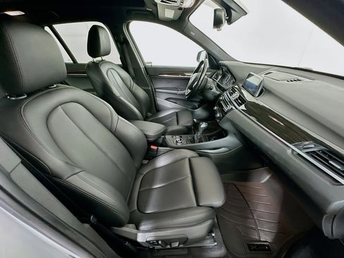 Used 2018 BMW X1 sDrive28i image 31