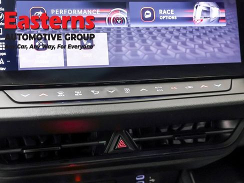 Used 2024 Dodge Charger Daytona Scat Pack w/ Plus Group AWD/4WD image 20