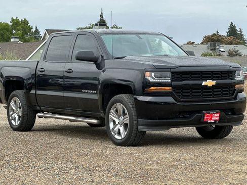 Used 2018 Chevrolet Silverado 1500 Custom RWD image 10