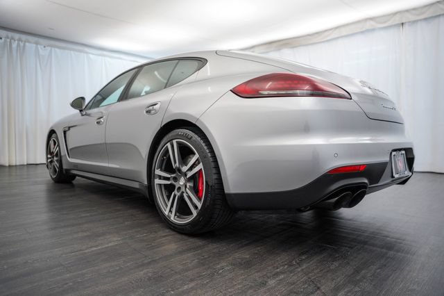 Used 2016 Porsche Panamera GTS AWD/4WD image 31