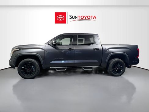 Used 2023 Toyota Tundra SR5 w/ SR5 Convenience Package AWD/4WD image 7