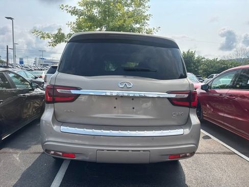 Used 2020 INFINITI QX80 Luxe w/ Sensory Package AWD/4WD image 6