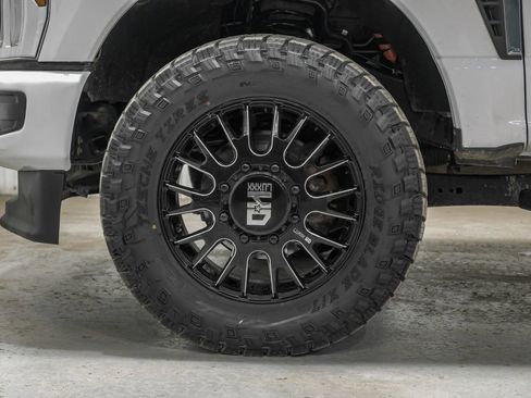 Used 2025 Ford F350 XLT w/ FX4 Off-Road Package AWD/4WD image 61