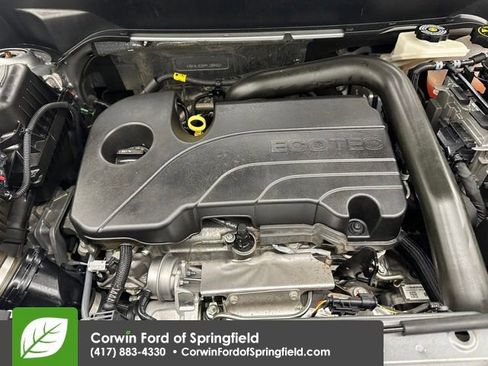 Used 2023 GMC Terrain SLT image 35