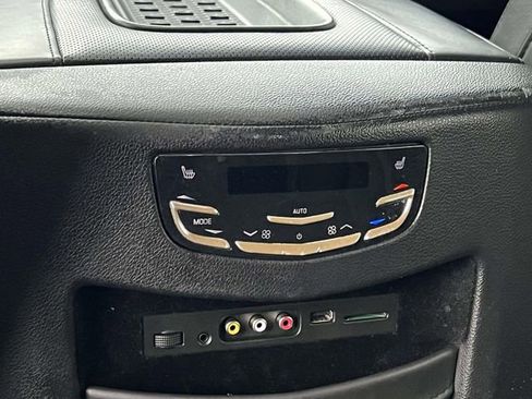 Used 2016 Cadillac Escalade Platinum image 19