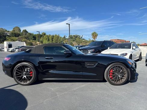 Used 2018 Mercedes-Benz AMG GT C image 4