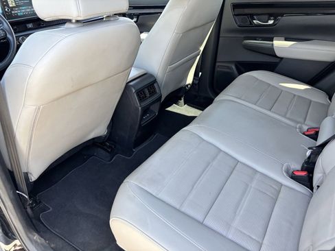 Used 2024 Honda CR-V EX-L image 16