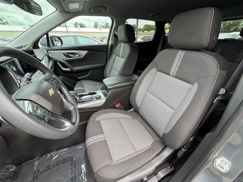 Used 2025 Chevrolet Blazer LT FWD image 37