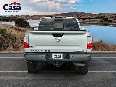 Used 2019 Nissan Titan PRO-4X w/ Pro-4x Convenience Package image 3