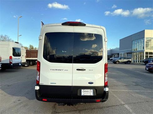 Used 2022 Ford Transit 350 XLT image 4