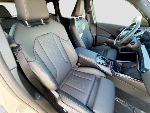 Used 2025 BMW X3 xDrive30i AWD/4WD image 15