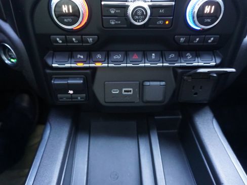 Used 2019 GMC Sierra 1500 AT4 w/ AT4 Premium Package image 27