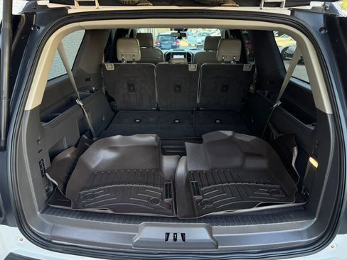 Used 2019 Ford Expedition Max XLT w/ Equipment Group 202A RWD image 20