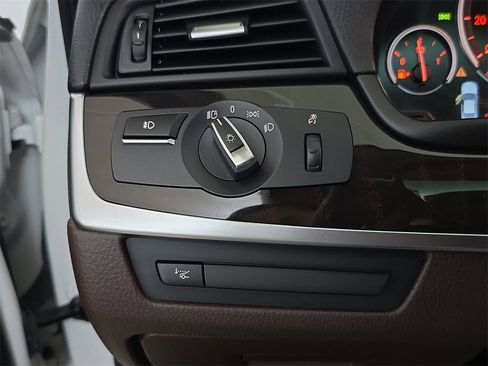 Used 2016 BMW 535i Sedan image 27