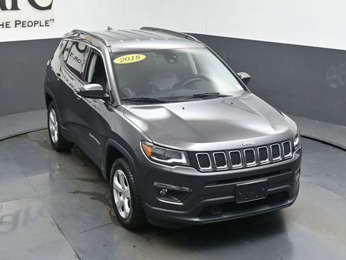 Used 2018 Jeep Compass Latitude w/ Popular Equipment Group AWD/4WD image 48