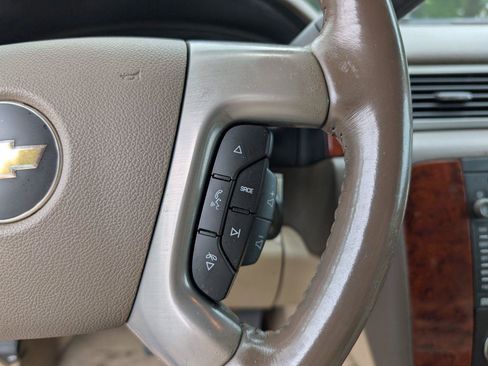 Used 2013 Chevrolet Tahoe LTZ AWD/4WD image 24