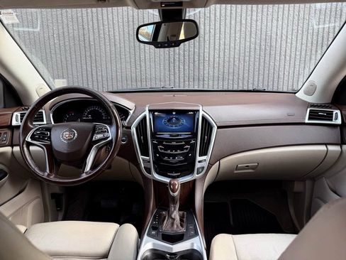 Used 2014 Cadillac SRX Luxury image 40