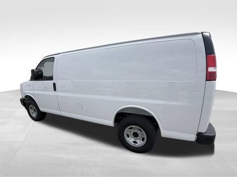 New 2026 GMC Savana 2500 w/ Driver Convenience Package RWD image 6