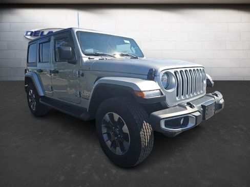 Used 2022 Jeep Wrangler Unlimited Sahara w/ Dual Top Group image 7