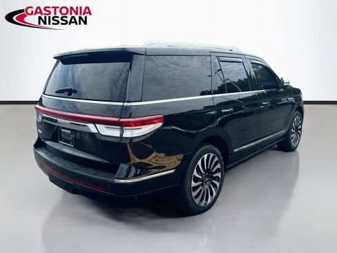 Used 2022 Lincoln Navigator Black Label AWD/4WD image 9