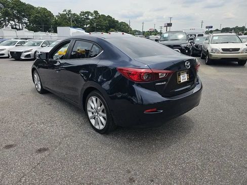 Used 2017 MAZDA MAZDA3 Touring FWD image 3