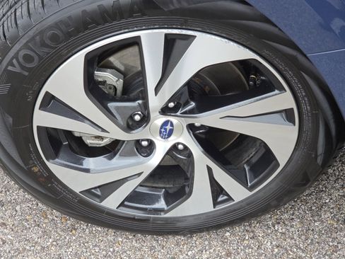 Used 2025 Subaru Legacy Premium image 8