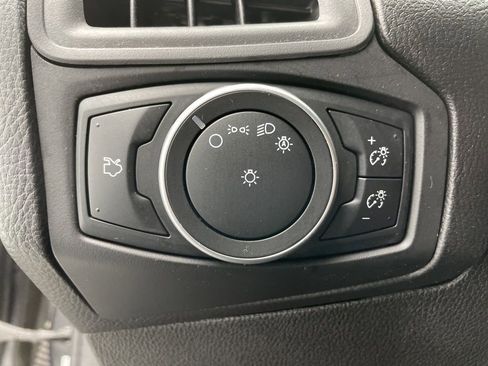 Used 2017 Ford Focus SE image 22