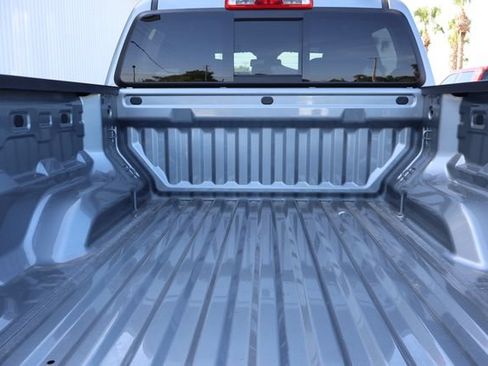 New 2026 GMC Canyon AT4 w/ AT4 Premium Package AWD/4WD image 18